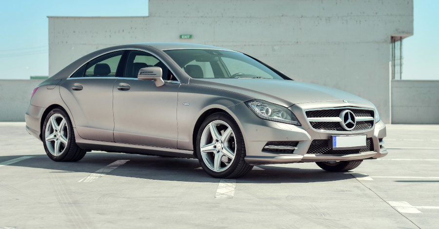 Doplnky na pohodlnú jazdu v aute