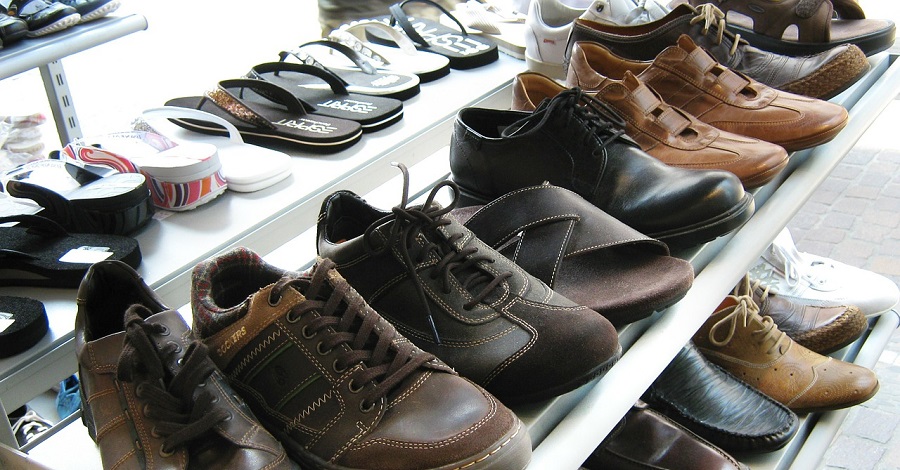Aké topánky zvoliť v lete k rôznym štýlom oblečenia? 